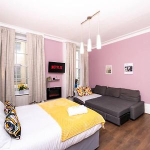Deluxe Studio met een King Size Bed